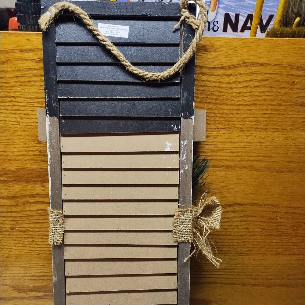 Snowman Shutter Decor - Picture 2 of 2